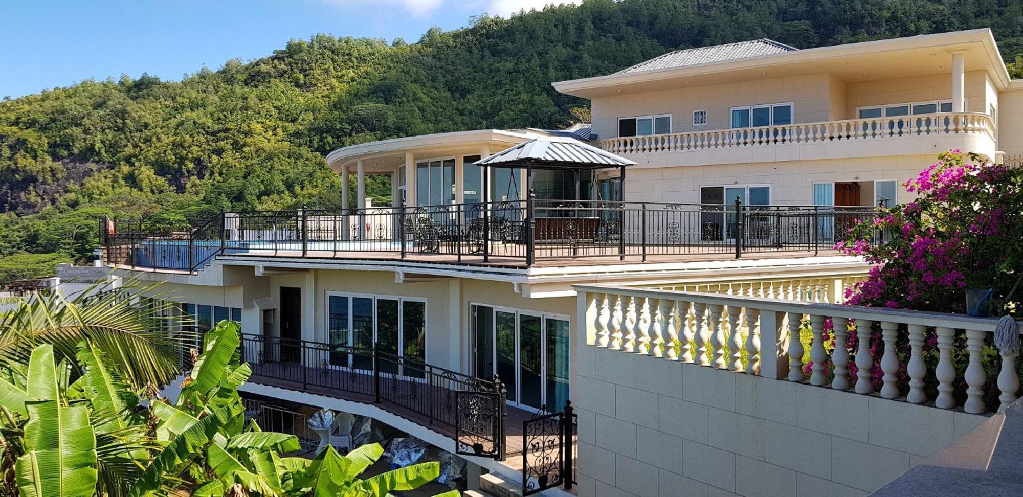 Amanda Villa - Best Value Mountain Top Inn Au Cap Zewnętrze zdjęcie