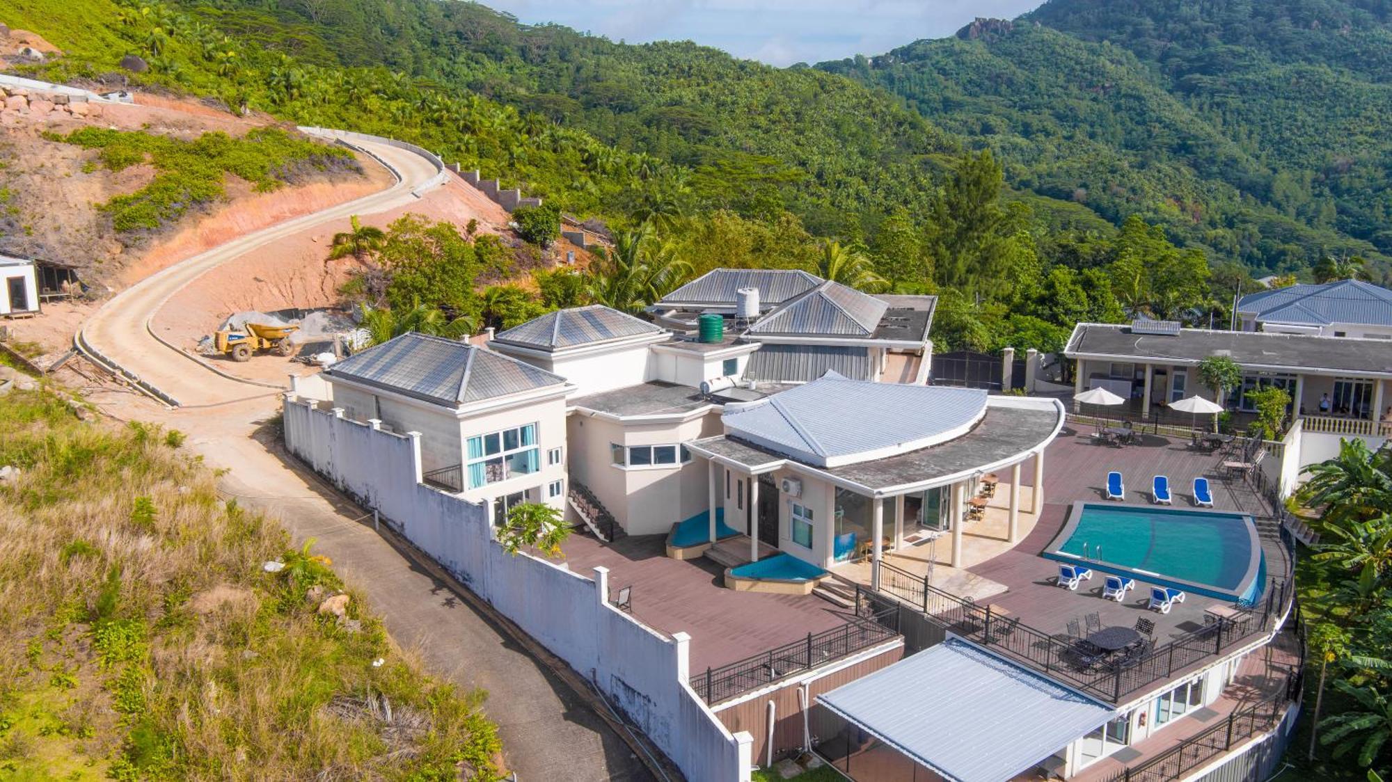 Amanda Villa - Best Value Mountain Top Inn Au Cap Zewnętrze zdjęcie